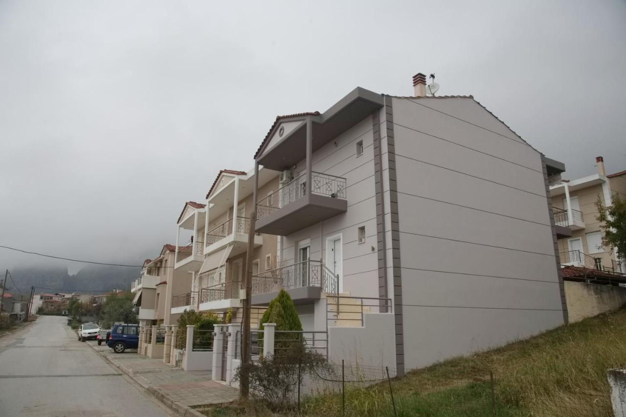 Βίλα Ρόζι 卡兰巴卡 外观 照片